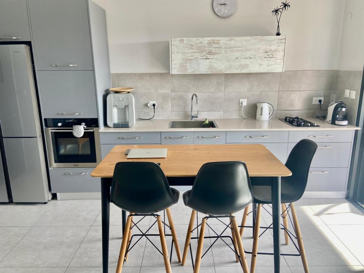 Beauty Apartment 3 Rooms Wi-Fi Netánja Kültér fotó
